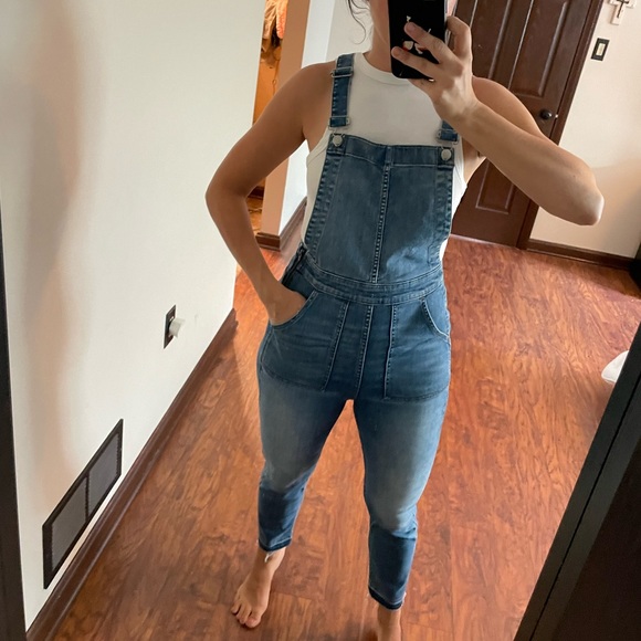 Madewell Denim - Madewell Skinny Overalls size M